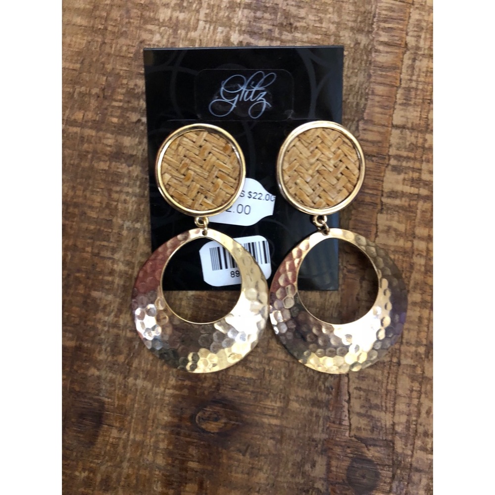 NWT Basket Gold Earrings